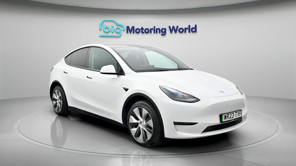 Tesla Model Y Long Range White