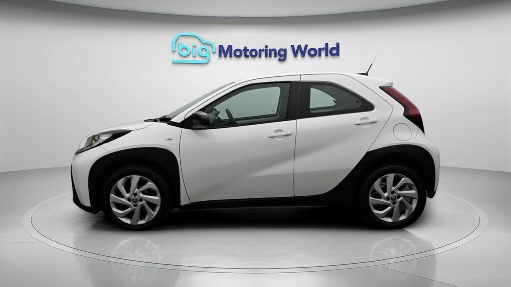 Toyota Aygo X Pure WJ23UZF White #4