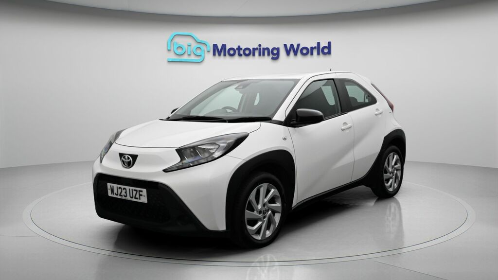 Toyota Aygo X Pure WJ23UZF White #3