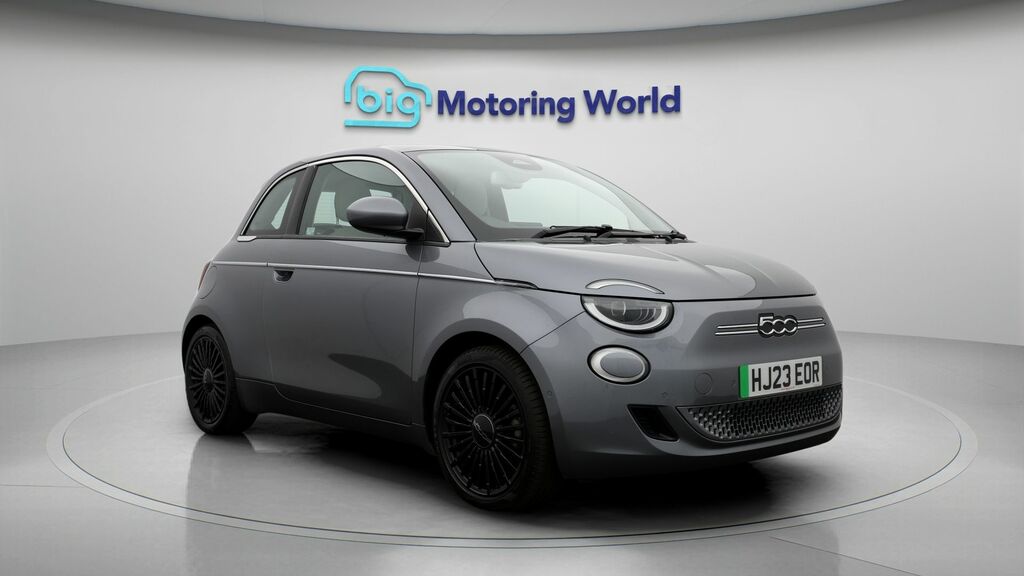 Fiat 500E La Prima Grey