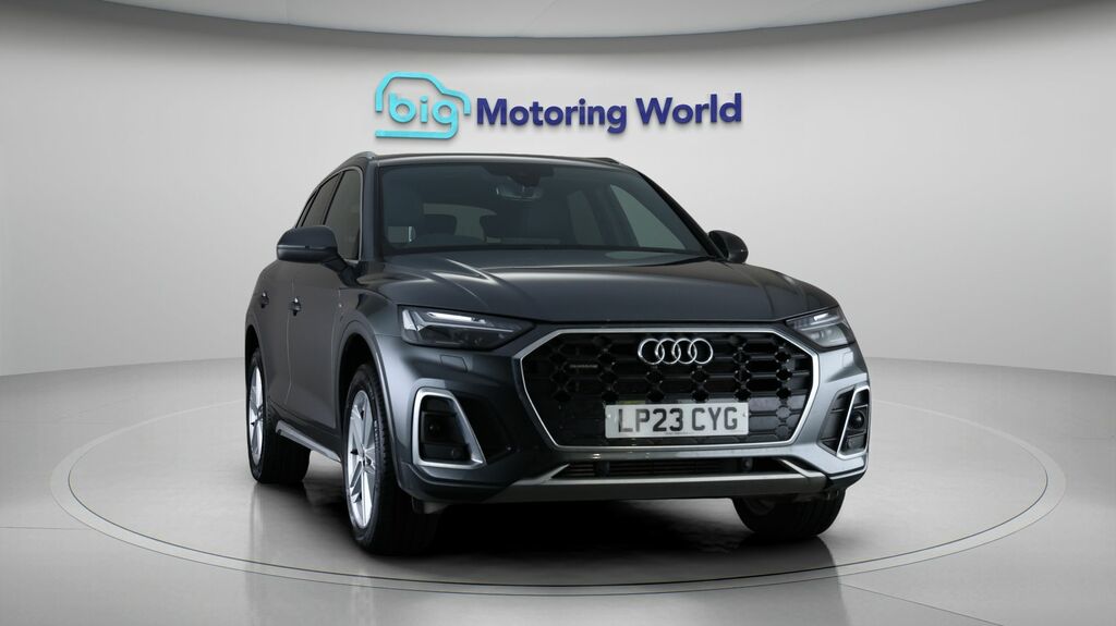 Audi Q5 S Line LP23CYG Grey #2