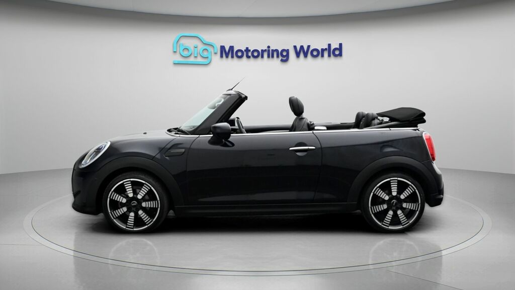 Mini Convertible Cooper Exclusive YC23ZKR Black #4