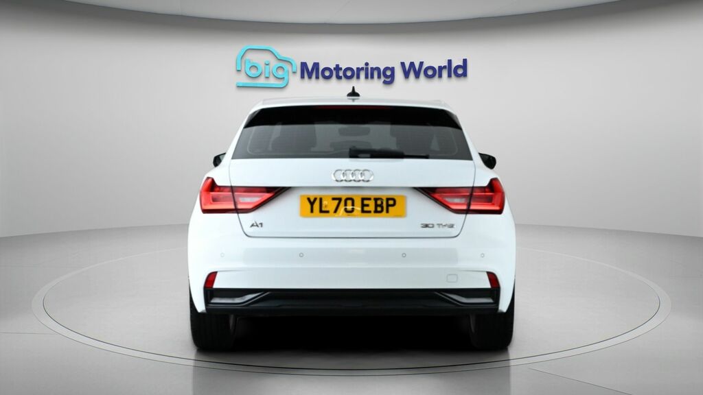 Audi A1 Sport White #6