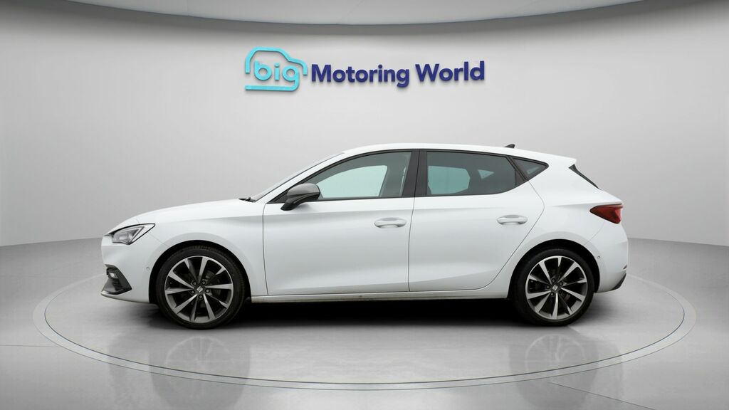 Seat Leon Fr Sport White #4
