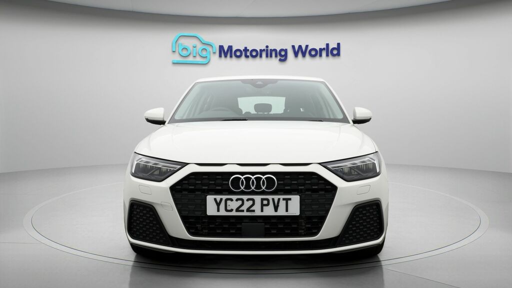 Audi A1 Technik White #2
