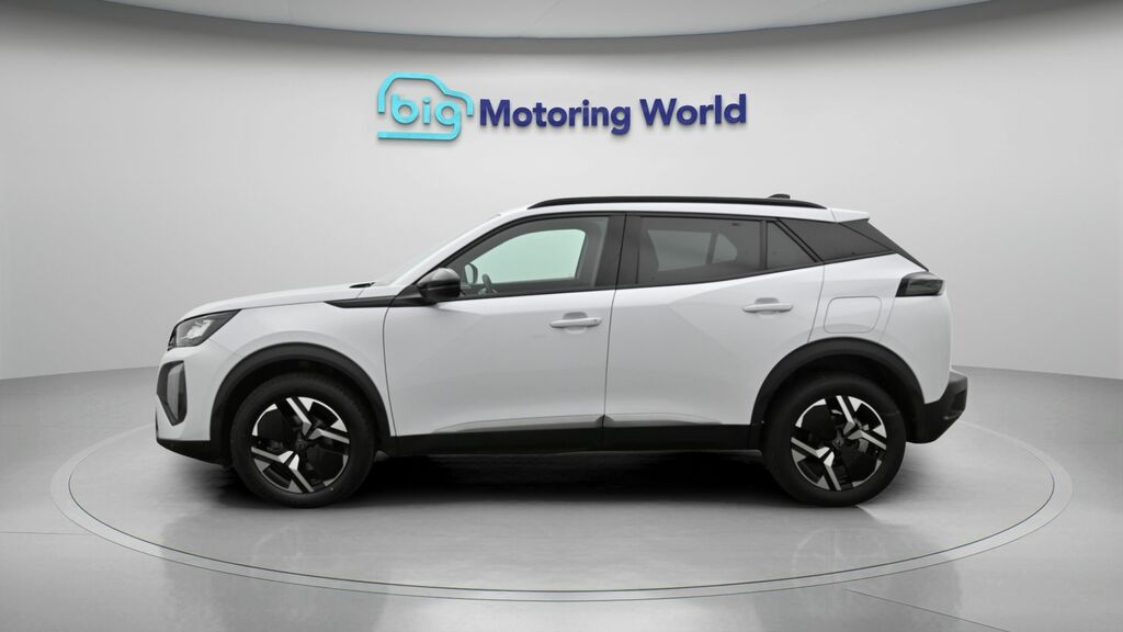 Peugeot 2008 Allure White #4