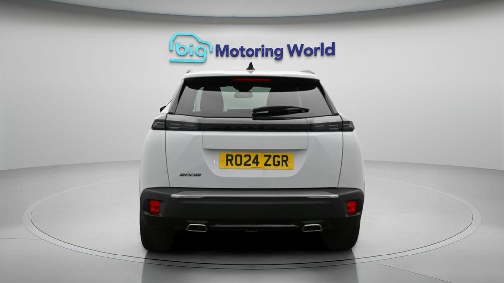 Peugeot 2008 Allure White #6