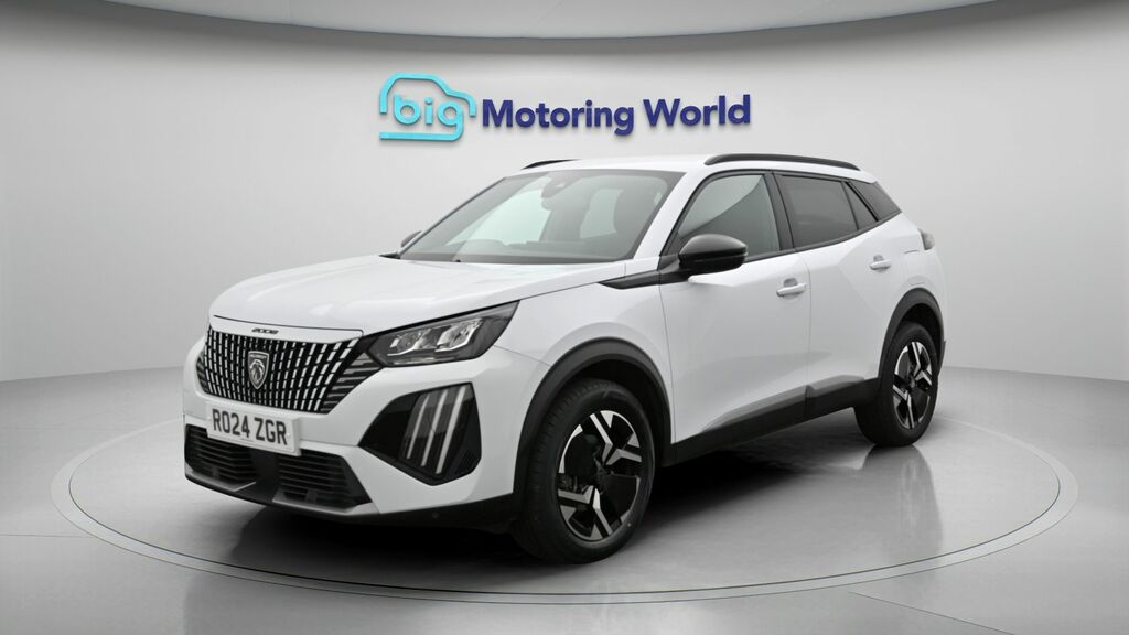 Peugeot 2008 Allure White #3