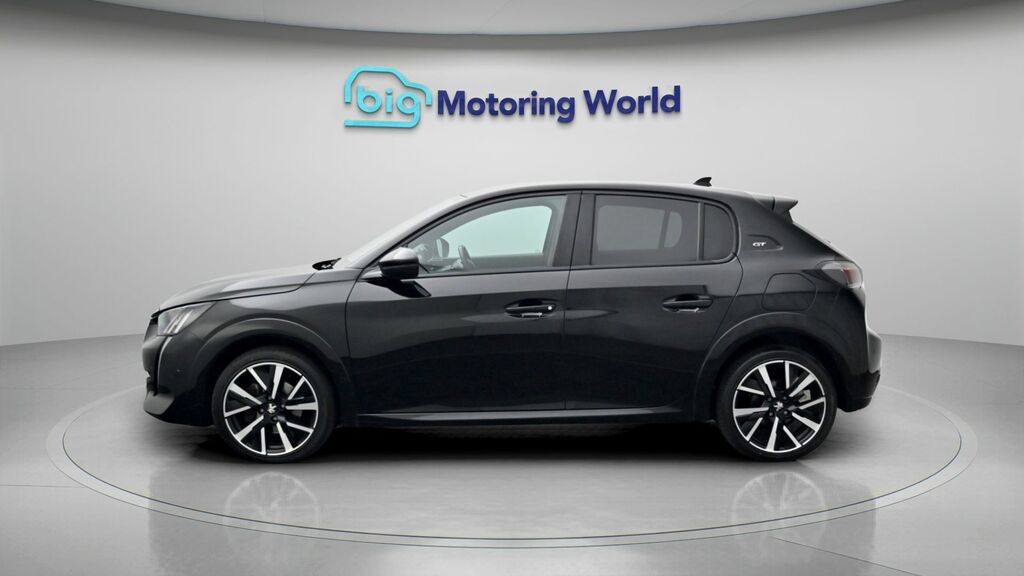 Peugeot 208 Gt Premium CK22TWZ Black #4