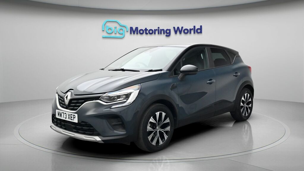 Renault Captur Evolution Black #3