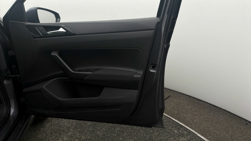 Volkswagen Polo Life Grey #6