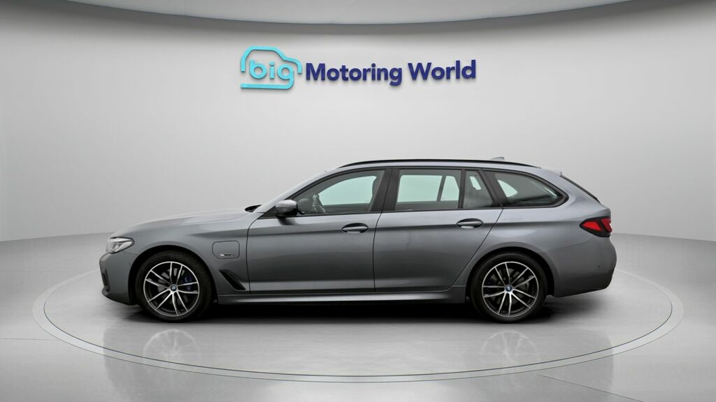 BMW 5 Series M Sport KP22MUW Blue #4