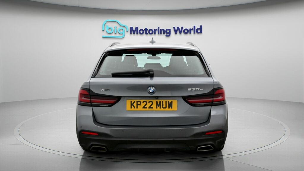 BMW 5 Series M Sport KP22MUW Blue #6