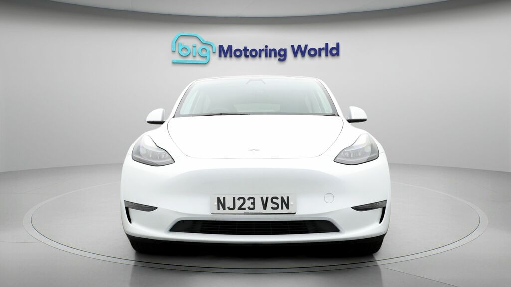 Tesla Model Y Long Range NJ23VSN White #2