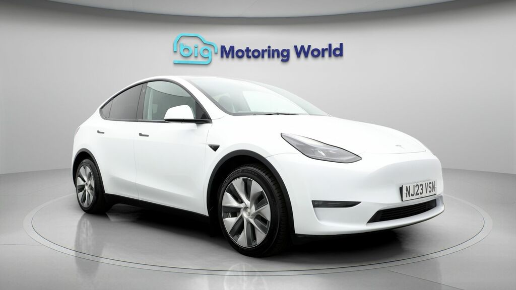 Tesla Model Y Long Range White