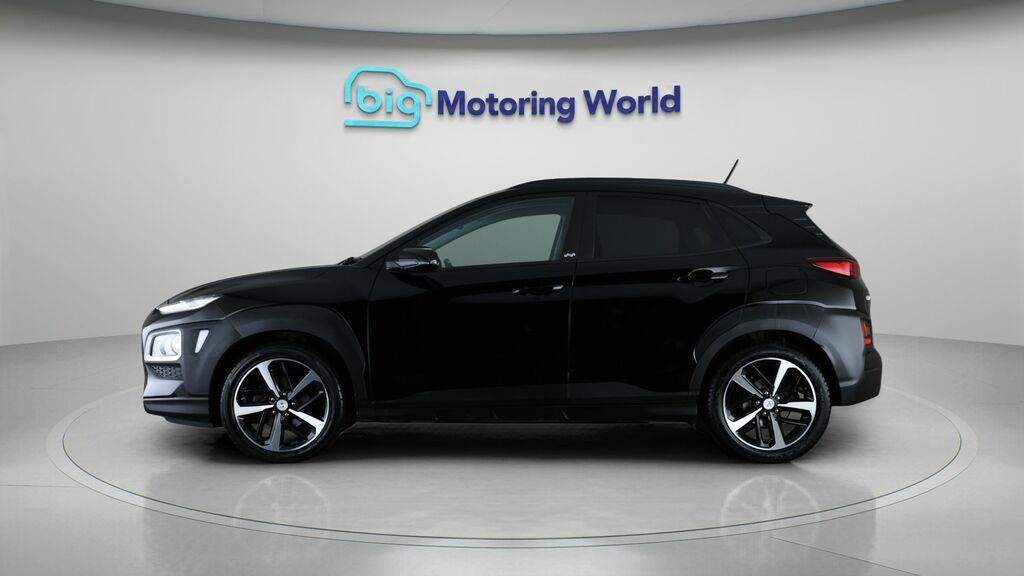 Hyundai Kona Play Black #4