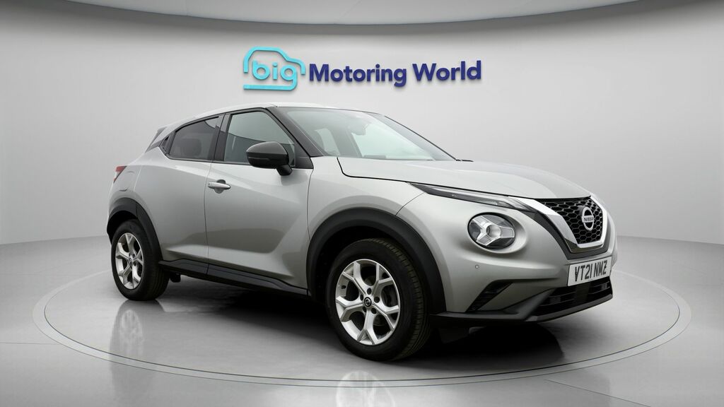 Nissan Juke N-connecta Silver