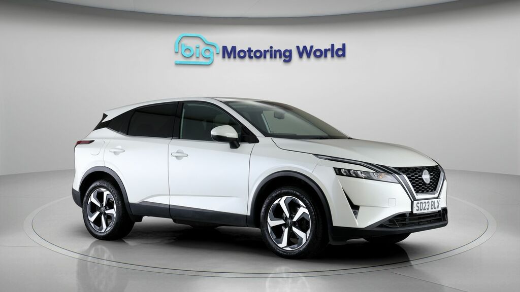 Nissan Qashqai N-connecta White