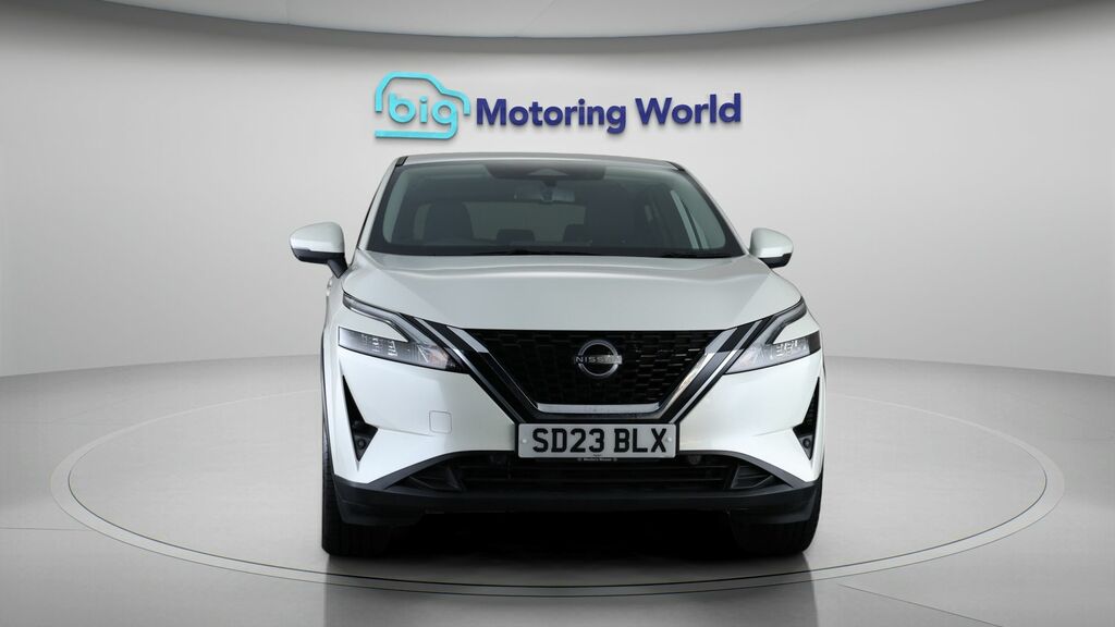 Nissan Qashqai N-connecta SD23BLX White #2
