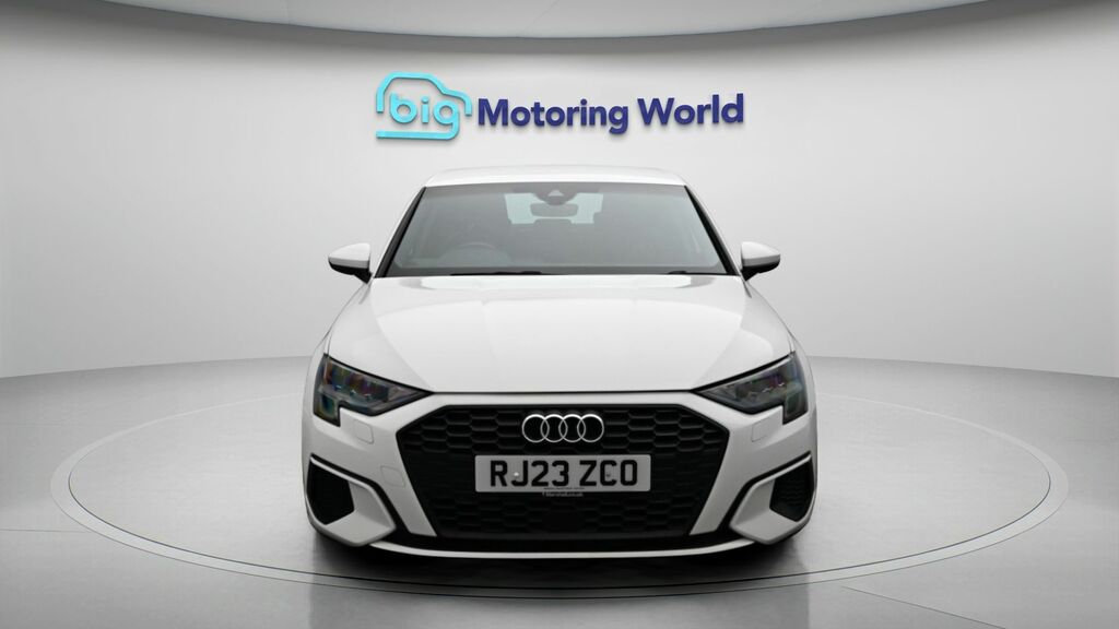 Audi A3 Technik RJ23ZCO White #2