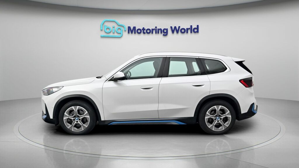 BMW iX1 Xline White #4