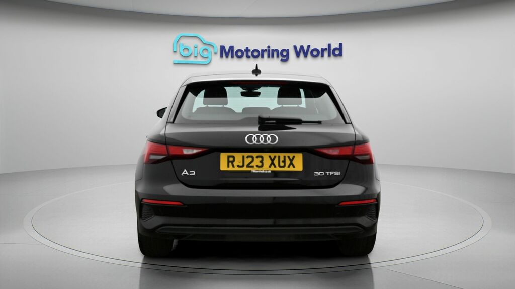 Audi A3 Technik RJ23XUX Black #6