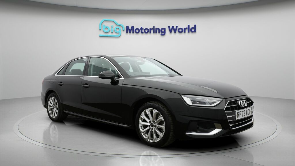 Audi A4 Sport Black