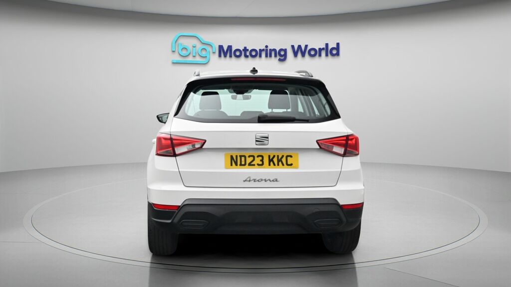 Seat Arona Se White #6