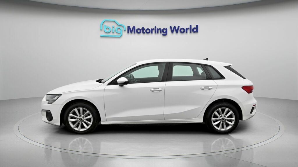 Audi A3 Technik RJ23JUW White #4