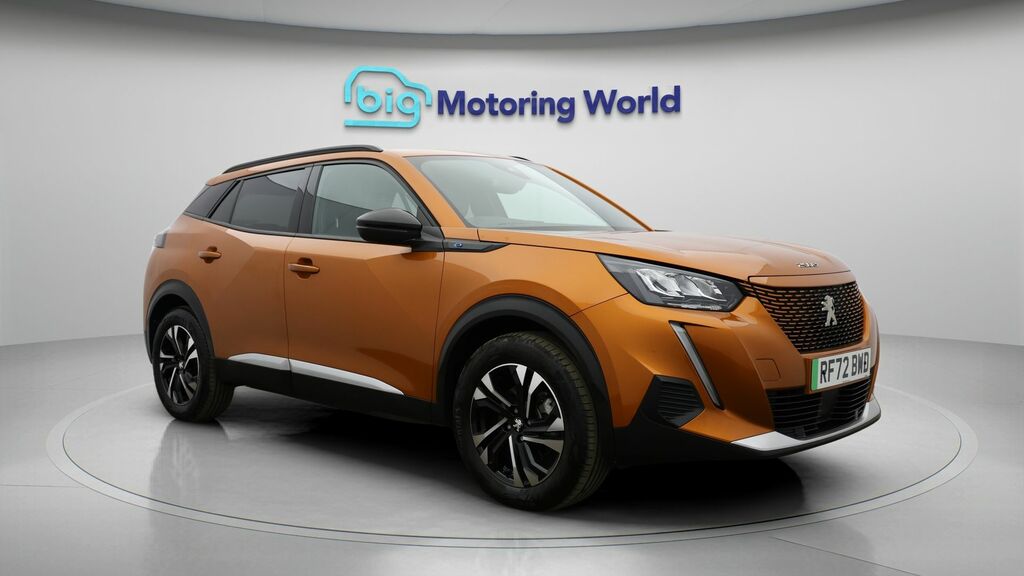 Peugeot e-2008 Allure Premium RF72BWD Orange