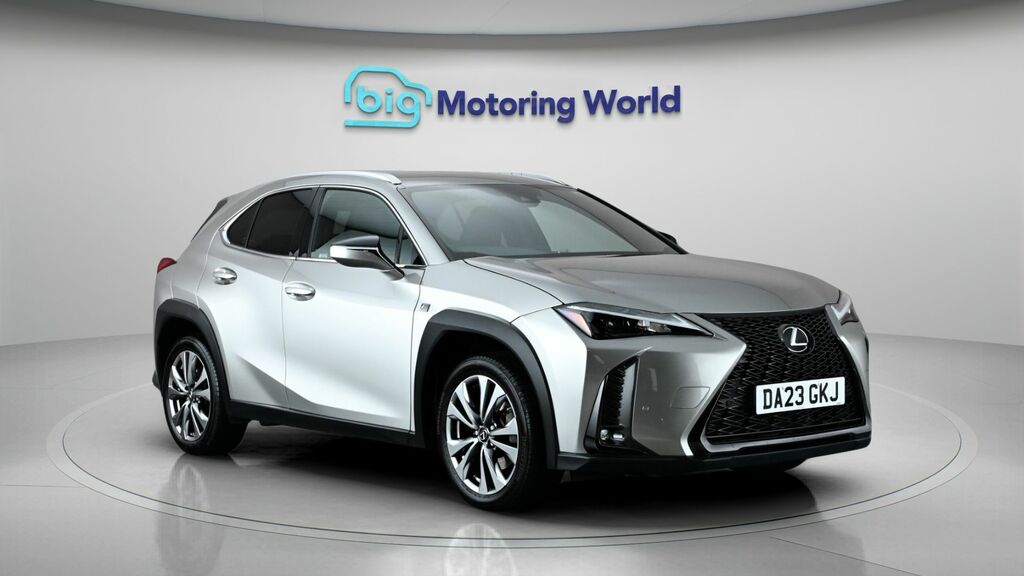 Lexus UX F Sport Design Silver