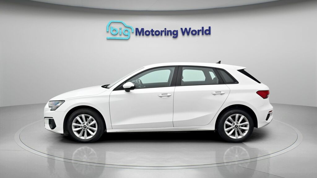 Audi A3 Technik White #4