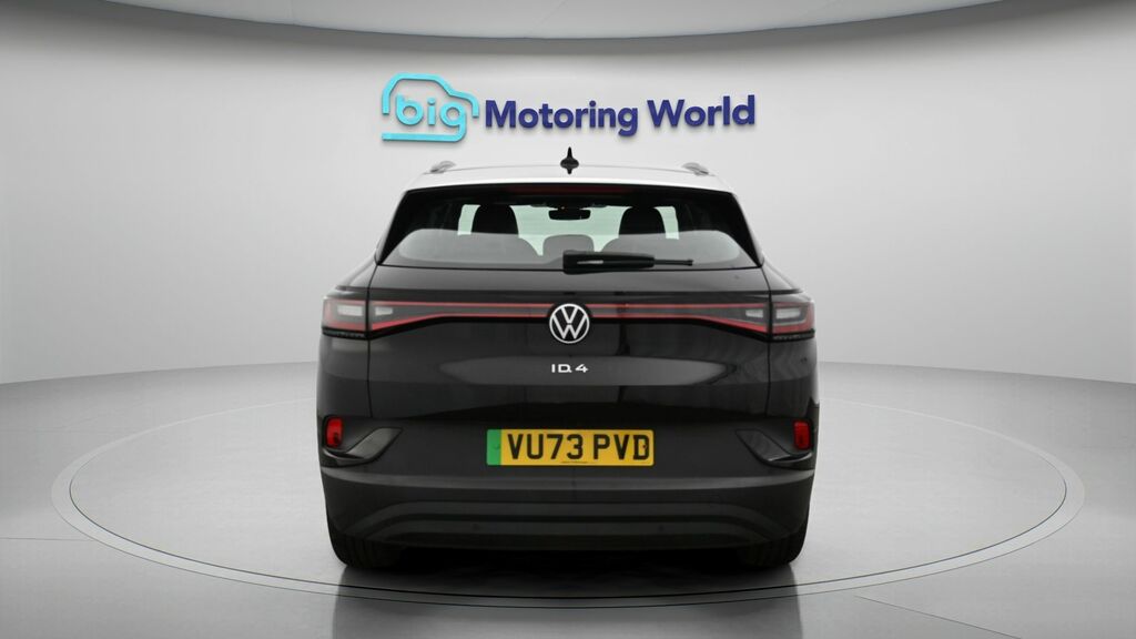 Volkswagen ID.4 Life Black #6