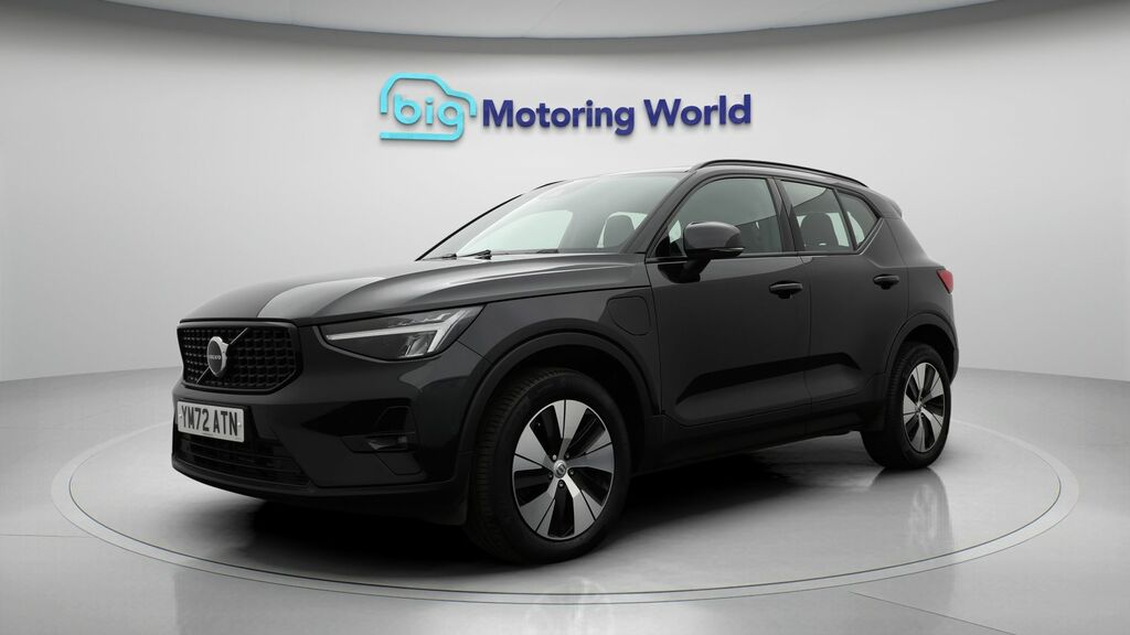 Volvo XC40 Plus Black #3