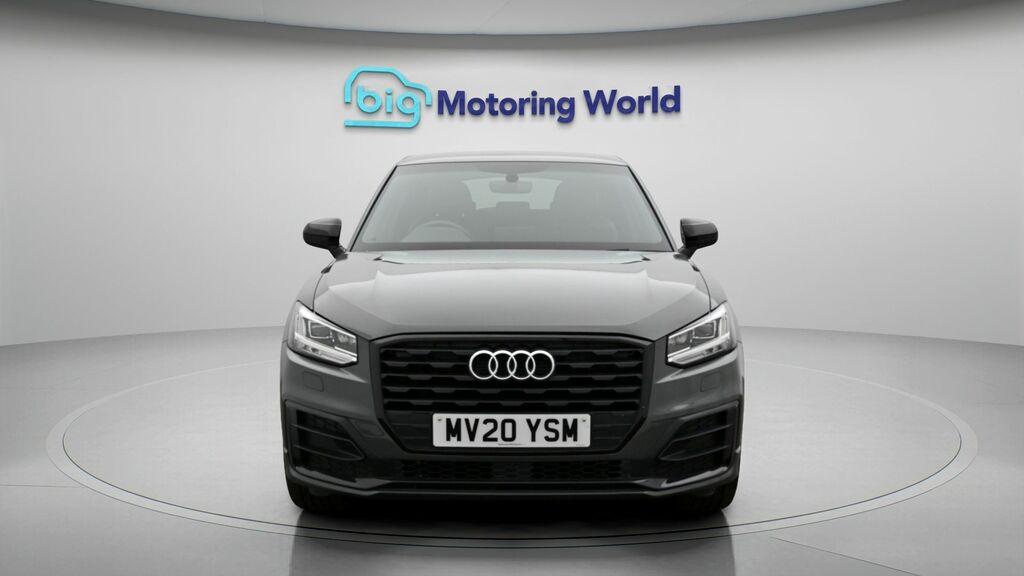 Audi Q2 Black Edition Grey #2