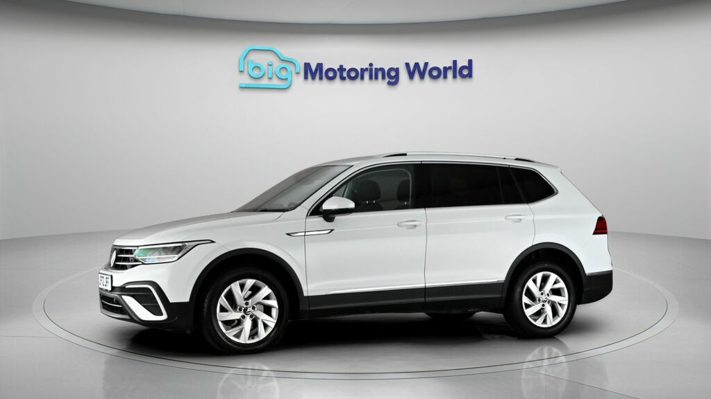 Volkswagen Tiguan Allspace Life White #4