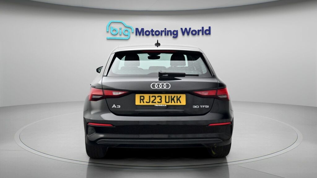 Audi A3 Technik Black #6