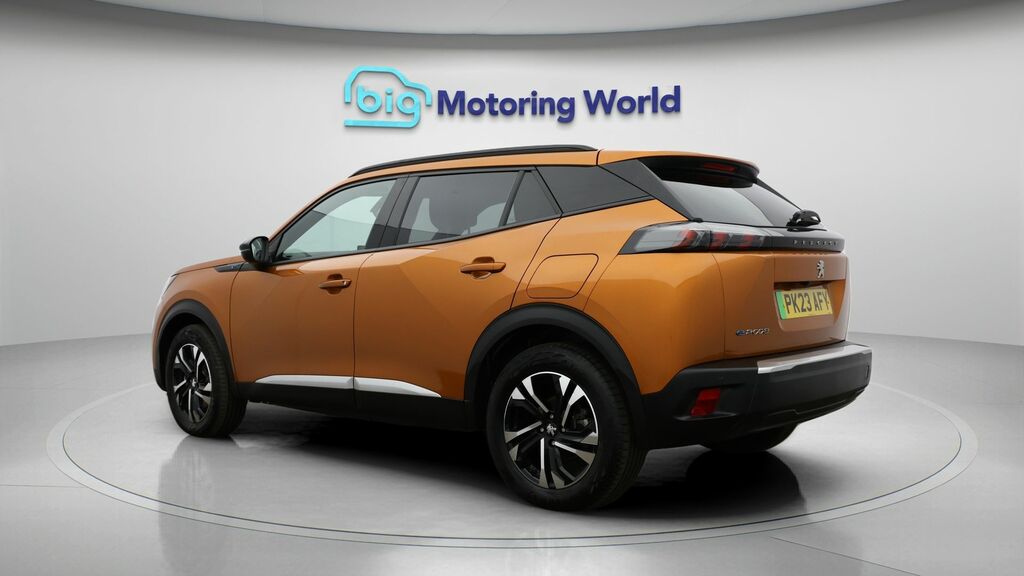 Peugeot e-2008 Allure Premium PK23AFY Orange #5
