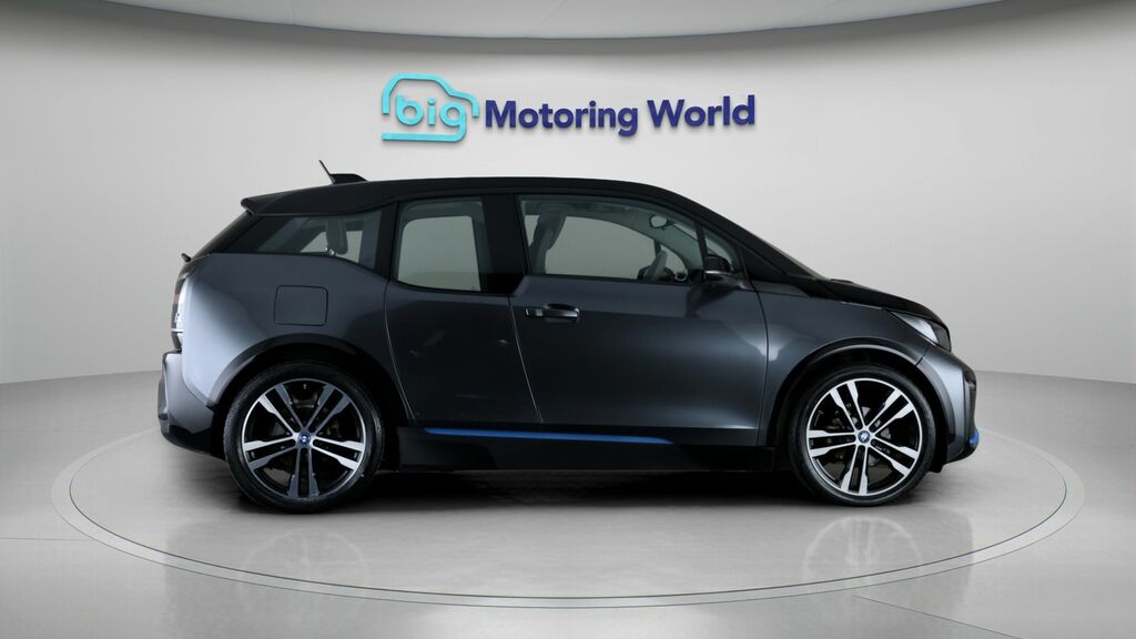 BMW i3 135Kw S 42Kwh Suite Interior World 2022 Black #8