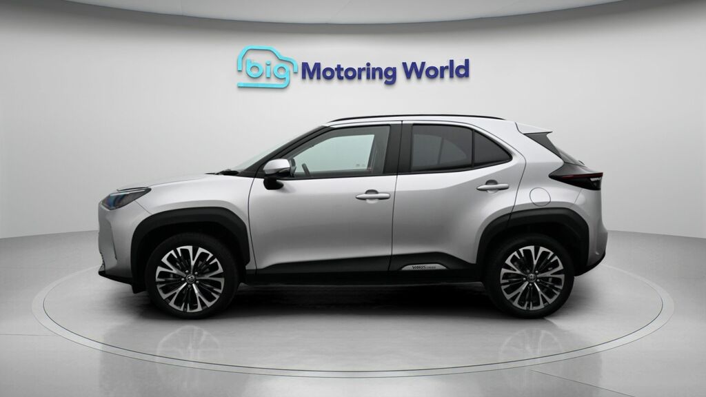 Toyota Yaris Cross Excel Silver #4