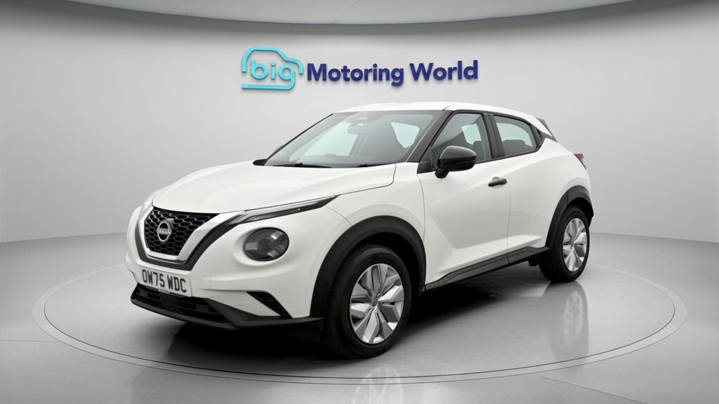 Nissan Juke Acenta Premium OW75WDC White #3
