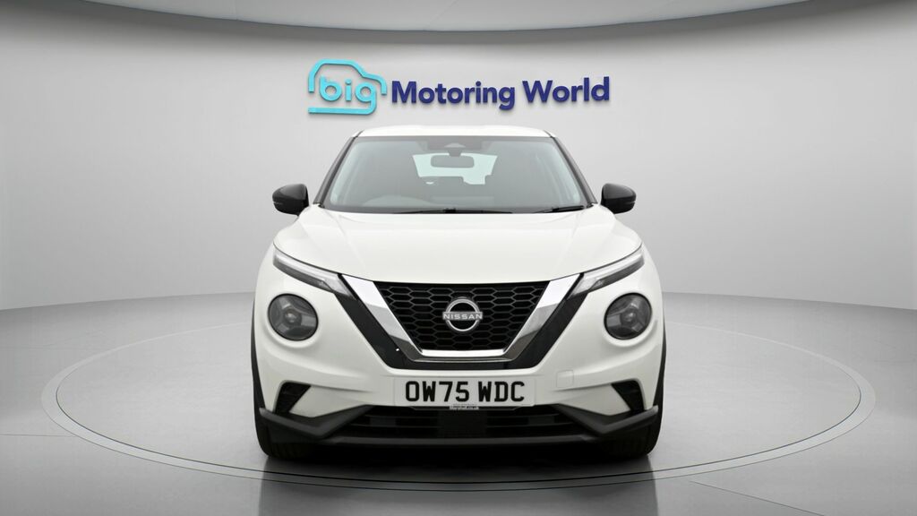 Nissan Juke Acenta Premium OW75WDC White #2