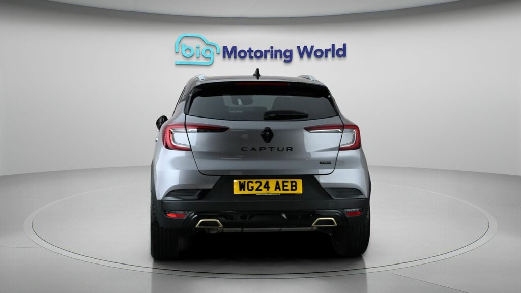 Renault Captur E-tech Engineered WG24AEB Black #6