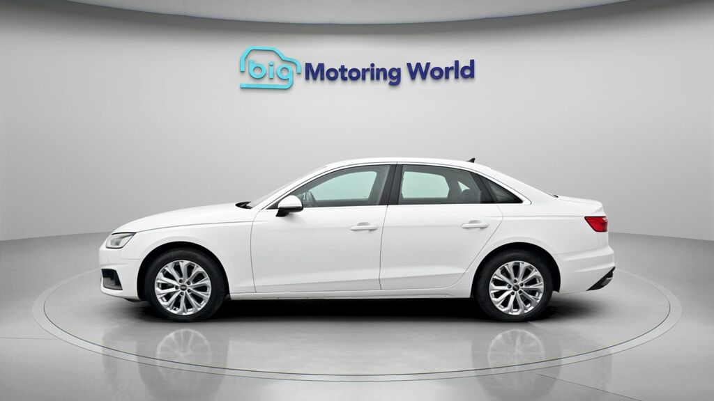 Audi A4 Technik DK71WEO White #4