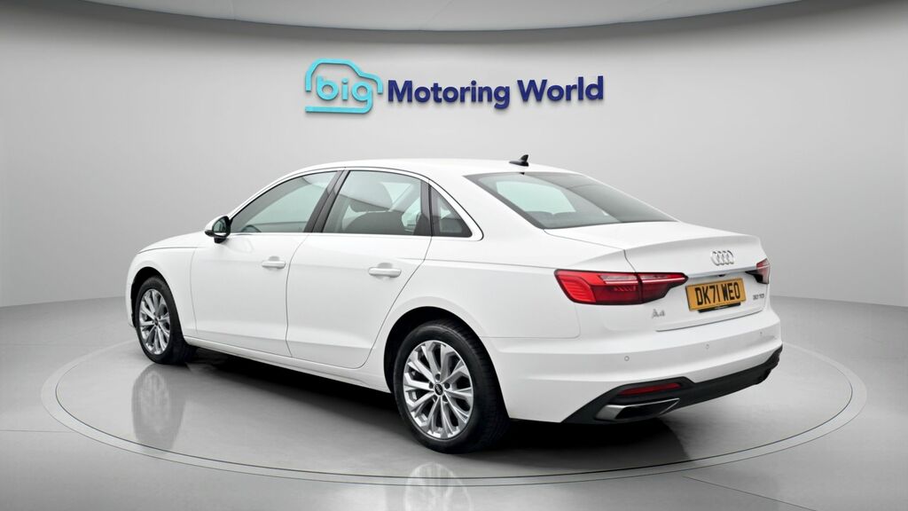 Audi A4 Technik DK71WEO White #5