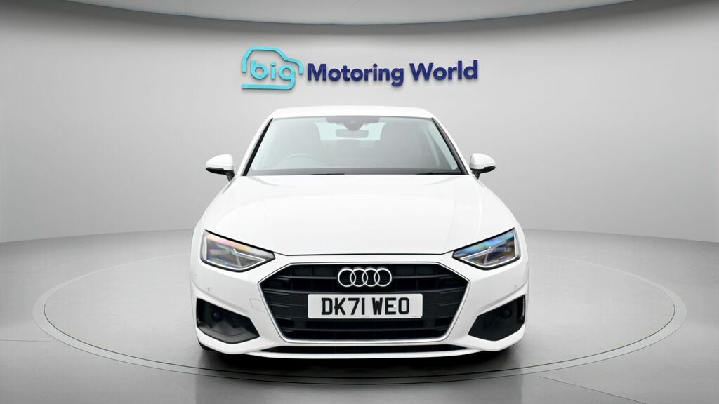 Audi A4 Technik DK71WEO White #2