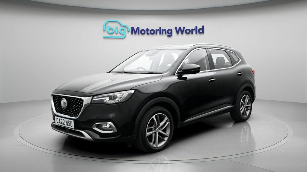 MG HS Exclusive Black #3