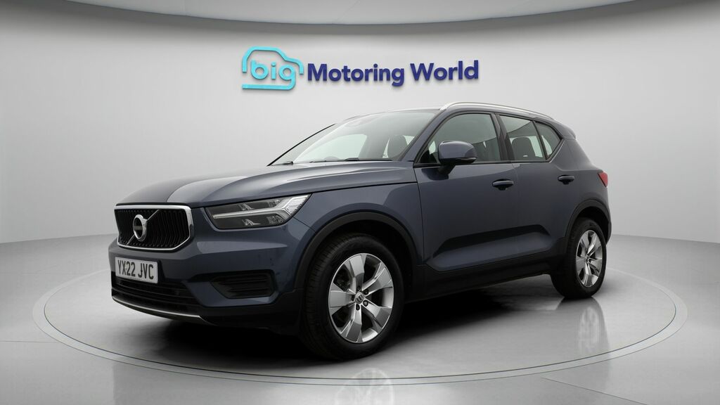 Volvo XC40 Momentum YX22JVC Blue #3