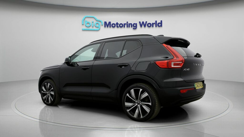 Volvo XC40 Ultimate Black #5
