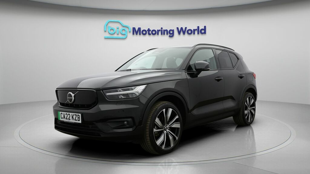 Volvo XC40 Ultimate Black #3
